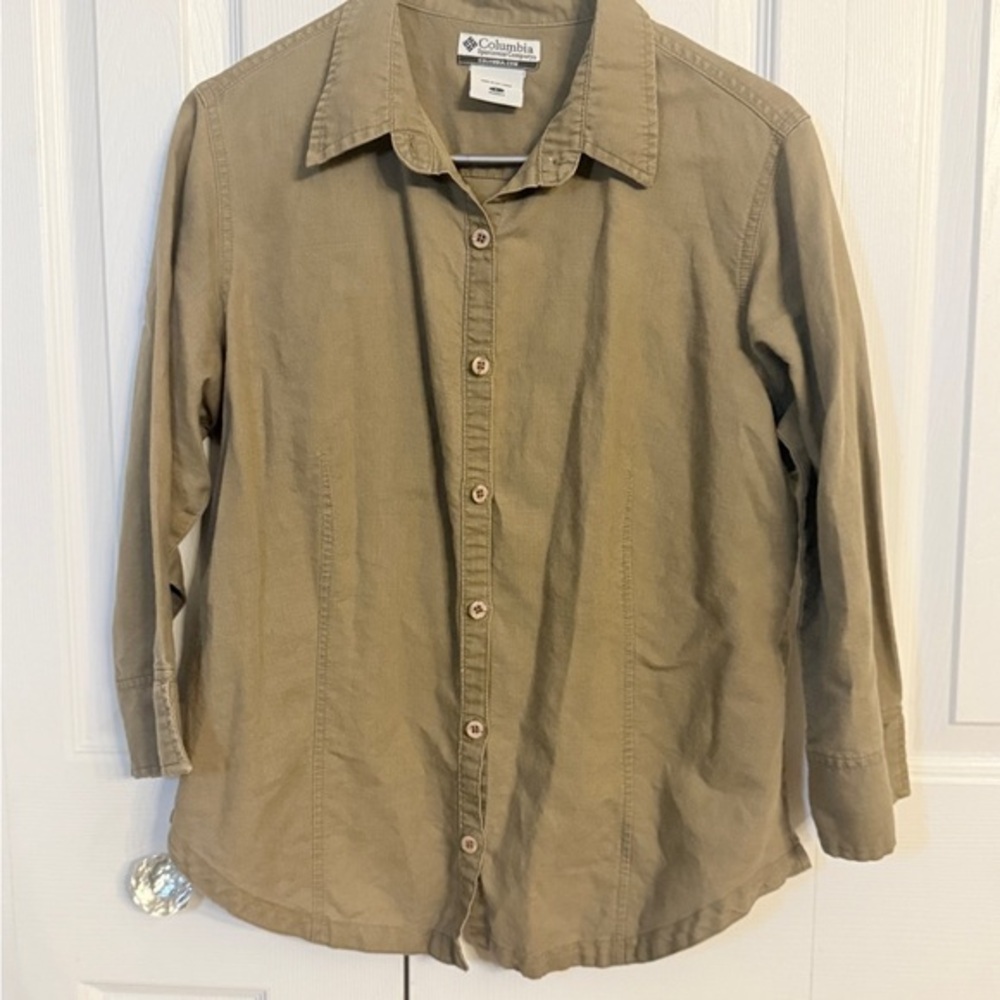 Columbia Tan Women's Button-Up Shirt Sz L CJ